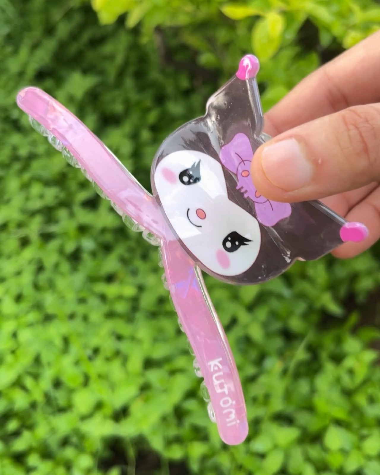 Kawaii claws and hampers